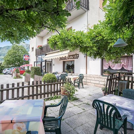 Albergo Cinzia Vattaro Exterior foto